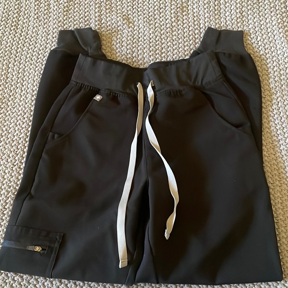 Figs Bottoms Black